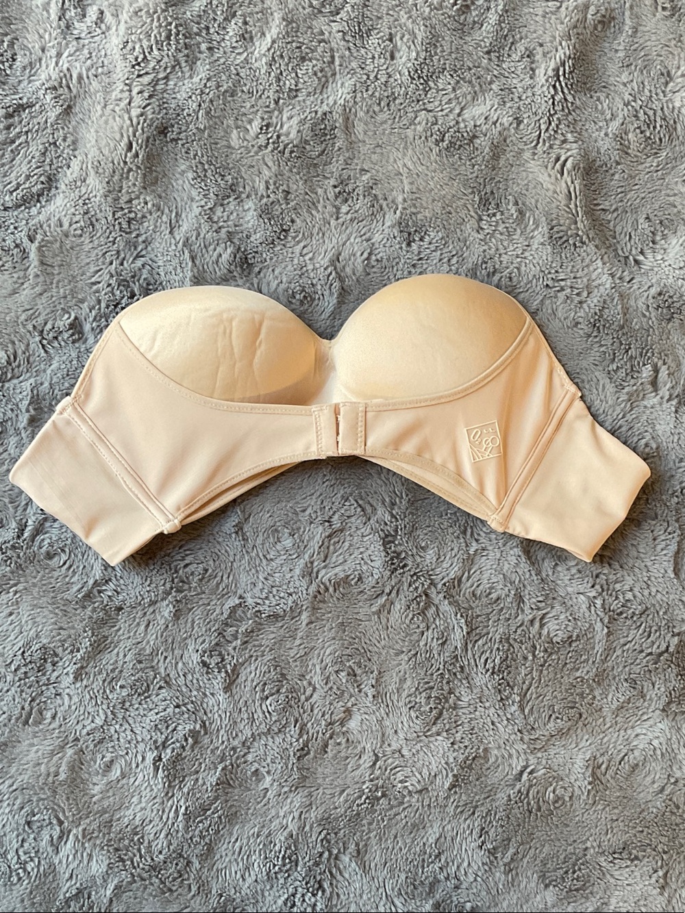 Strapless Nude Convertible Bra - Seamless Support